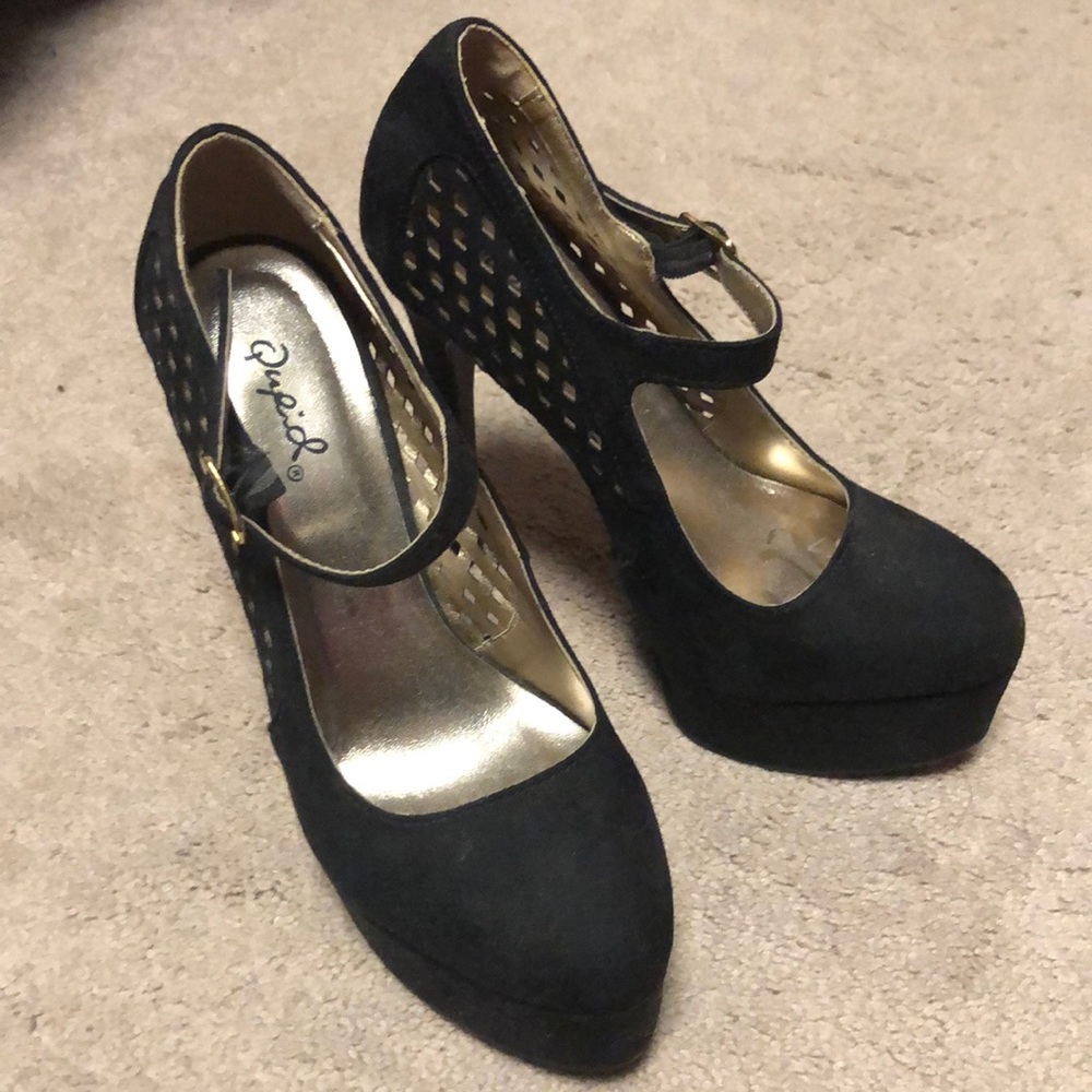Black Mary Jane stilettos 🖤🖤